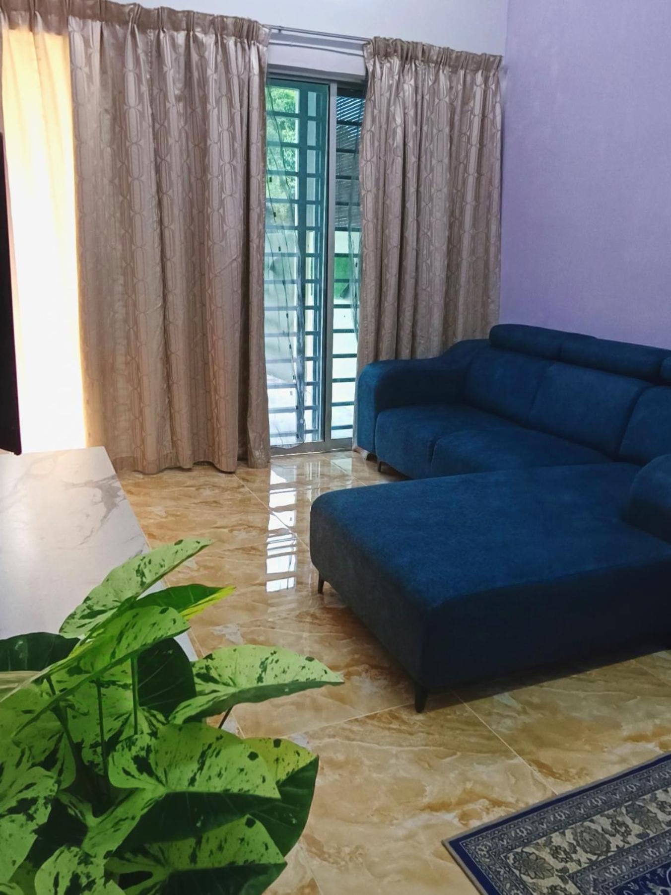 Homestay Lestari Klia Sepang Eksteriør bilde
