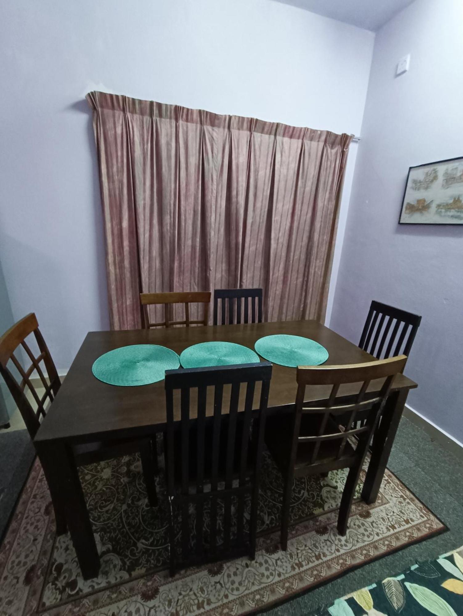 Homestay Lestari Klia Sepang Eksteriør bilde