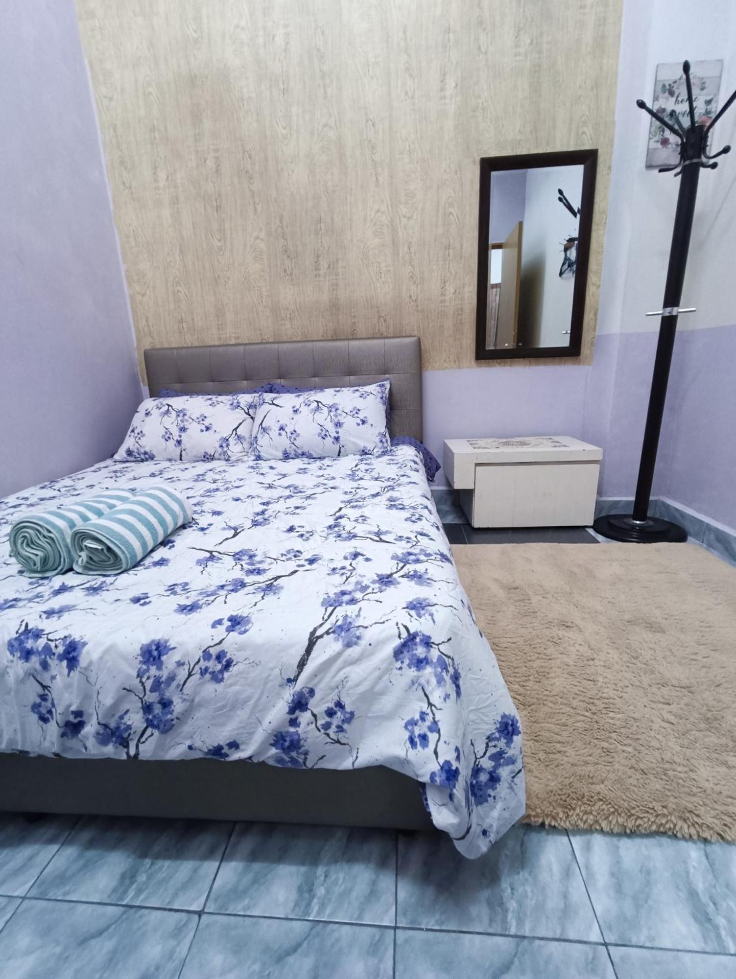 Homestay Lestari Klia Sepang Eksteriør bilde