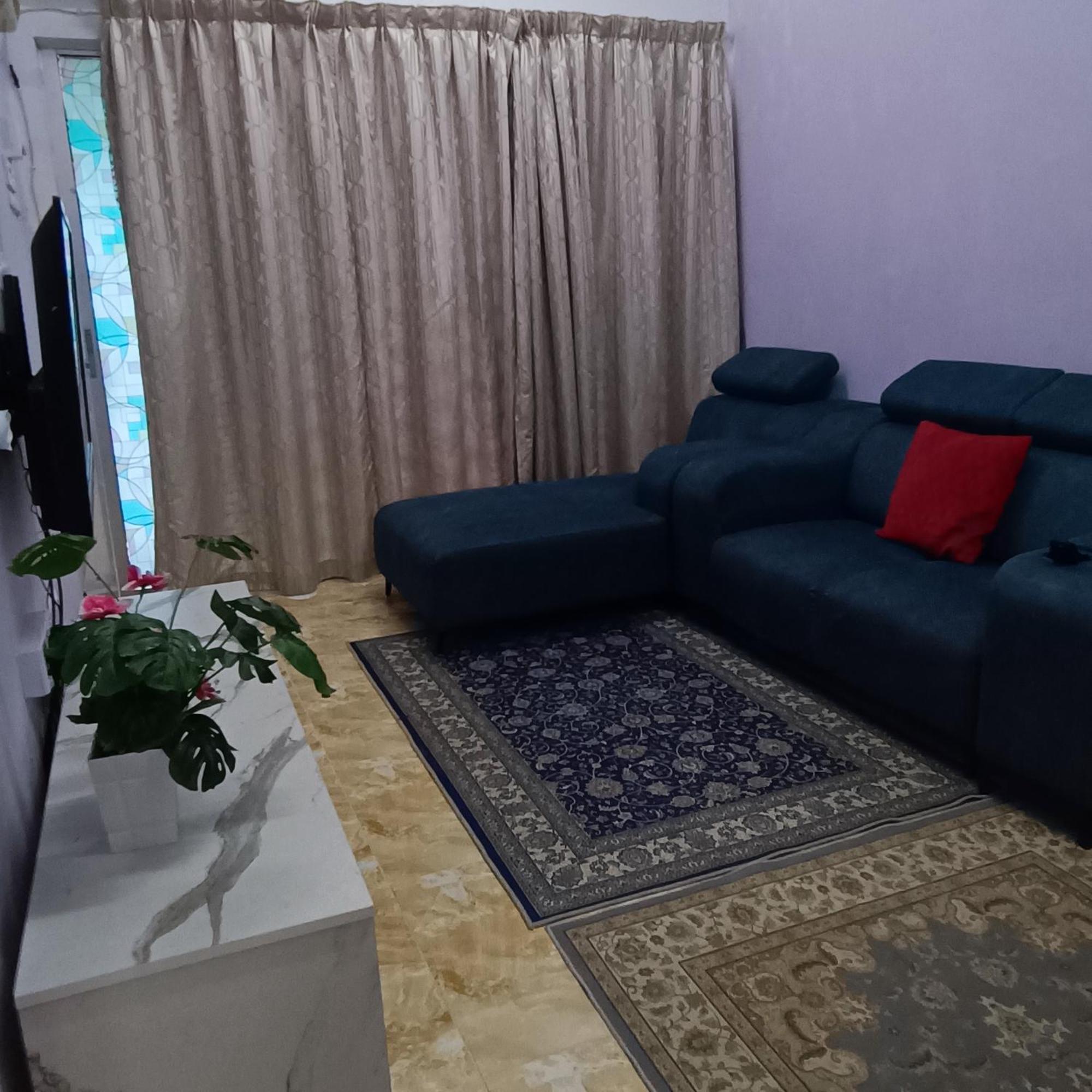 Homestay Lestari Klia Sepang Eksteriør bilde